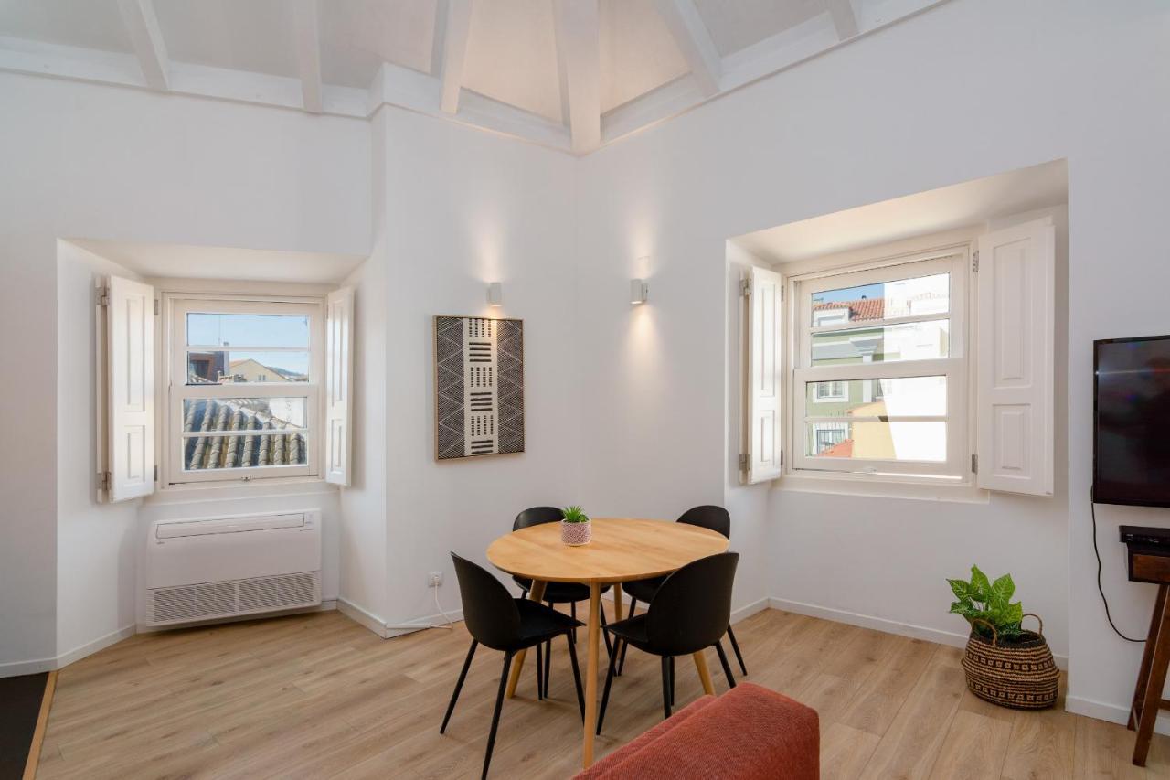 Setubal Downtown Bocage I E II Apartment Bagian luar foto